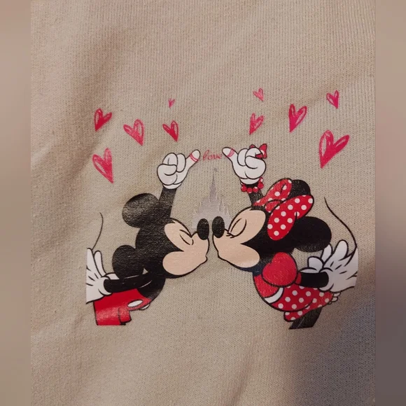Cream Gildan Sweatshirt with Mickey And Minnie Mouse - Picture 5 of 8